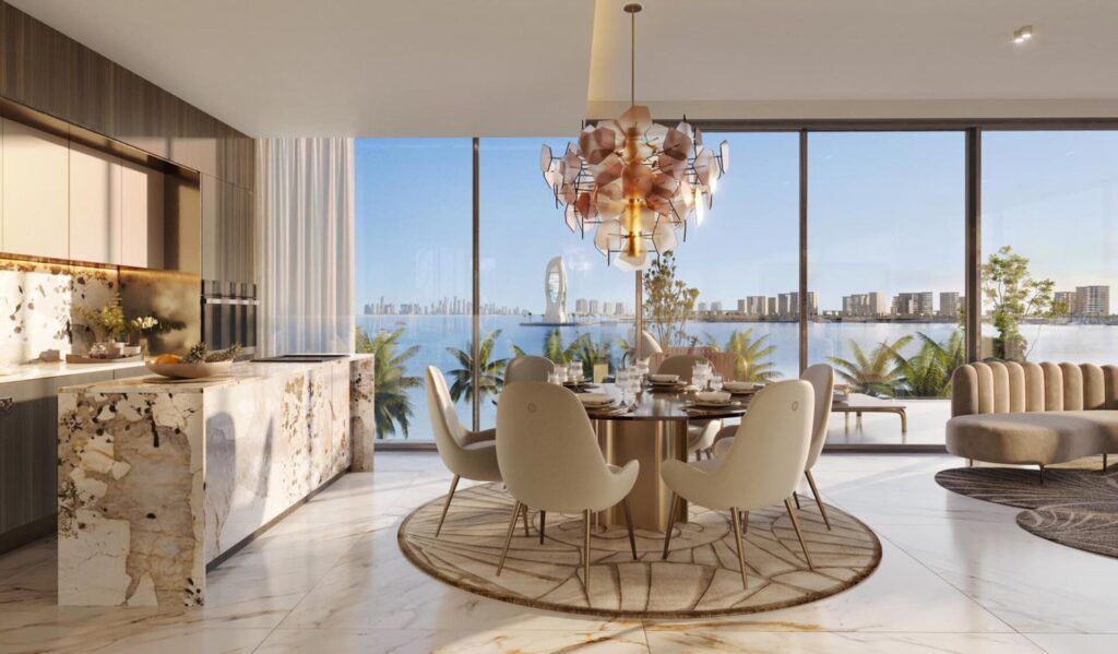 Kitchen & Dinning Area
