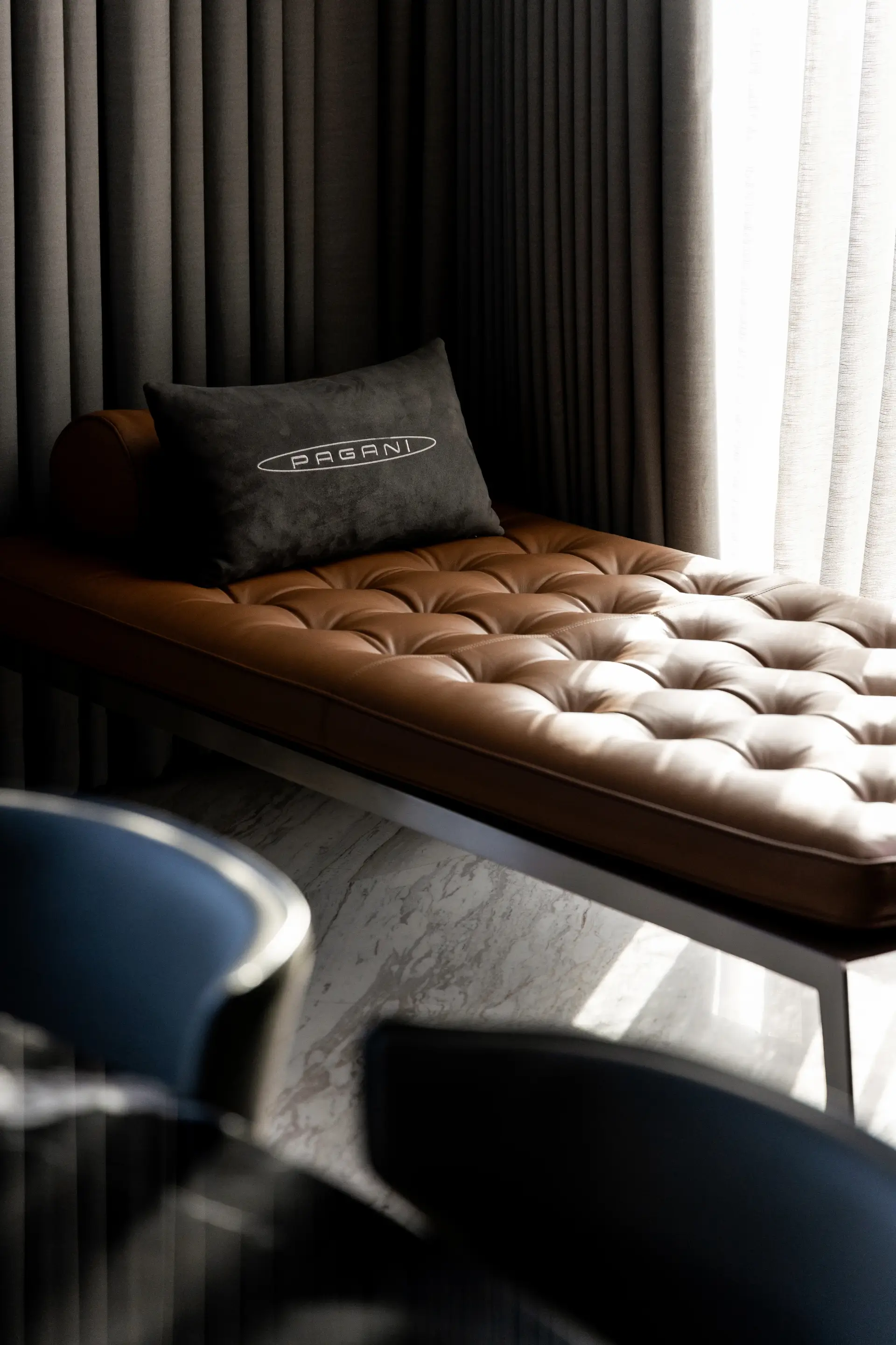 davinci-tower-by-pagani-modern-living-room-brown-leather-sofa